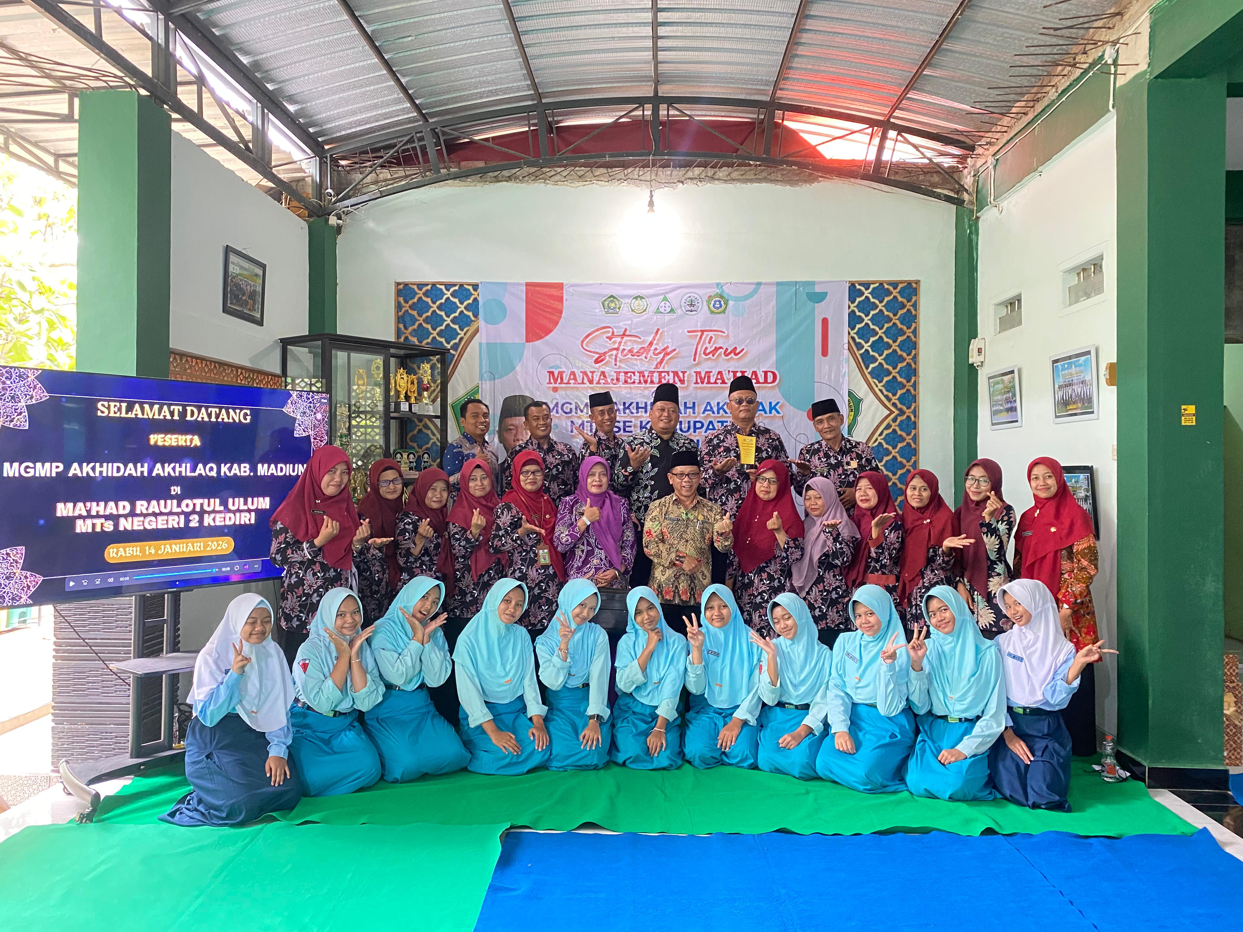 STUDI TIRU MGMP AKIDAH AKHLAK MTs SE KAB. MADIUN KE MTSN 2 KEDIRI