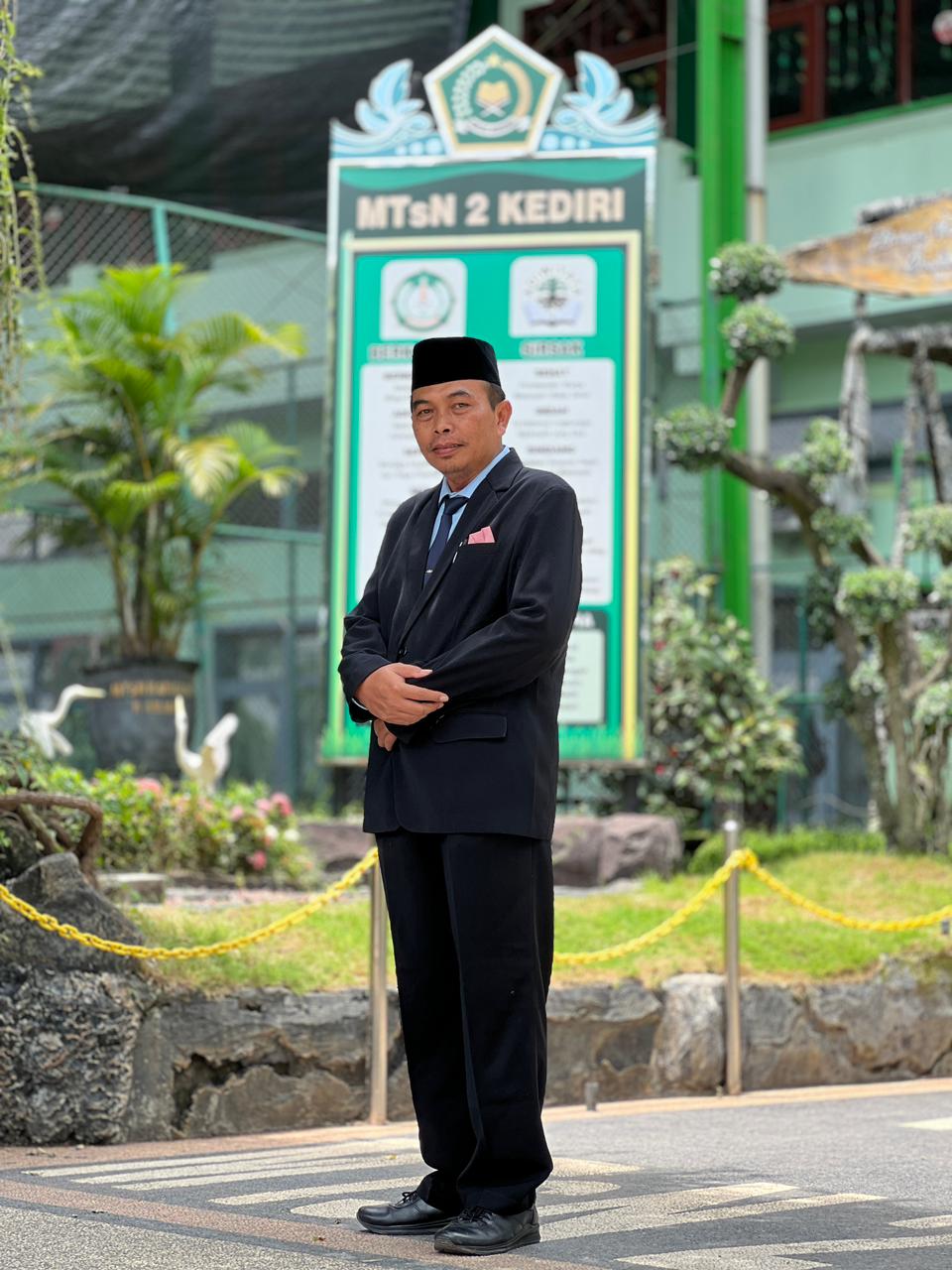 Kholid Tuhaika,M.Pd.